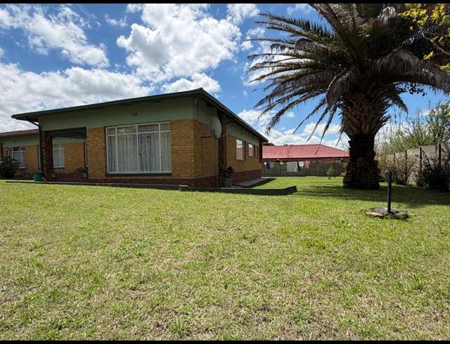 5 BEDROOM HOUSE FOR SALE IN MEYERVILLE